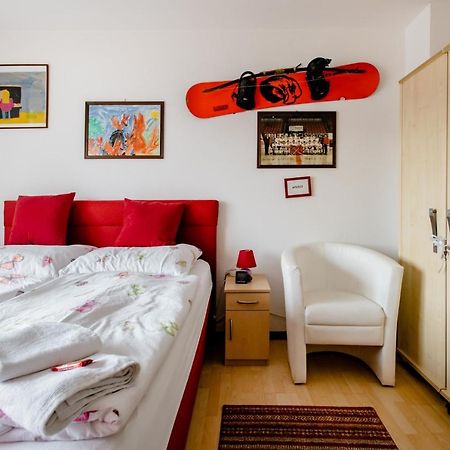 Ruhige Zimmer Im Gruenen Berlin Exterior foto